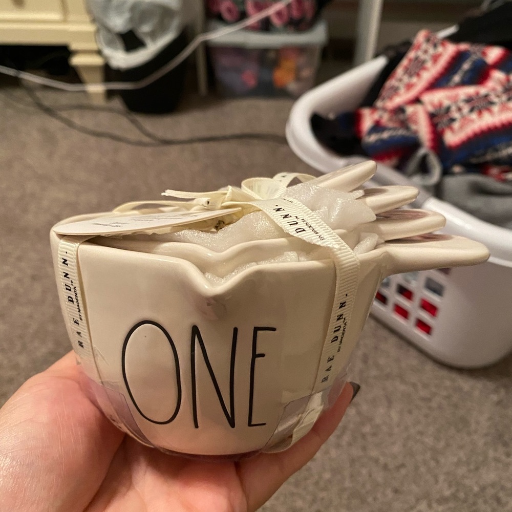 Rae Dunn measuring cups